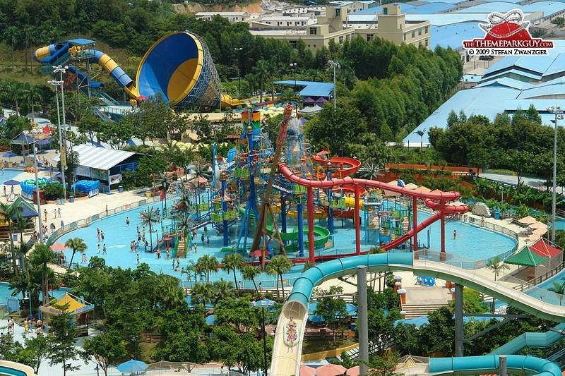 Need to relax at Guangzhou Water Club Leisure Places? Try these cool spots for a refreshing experience.