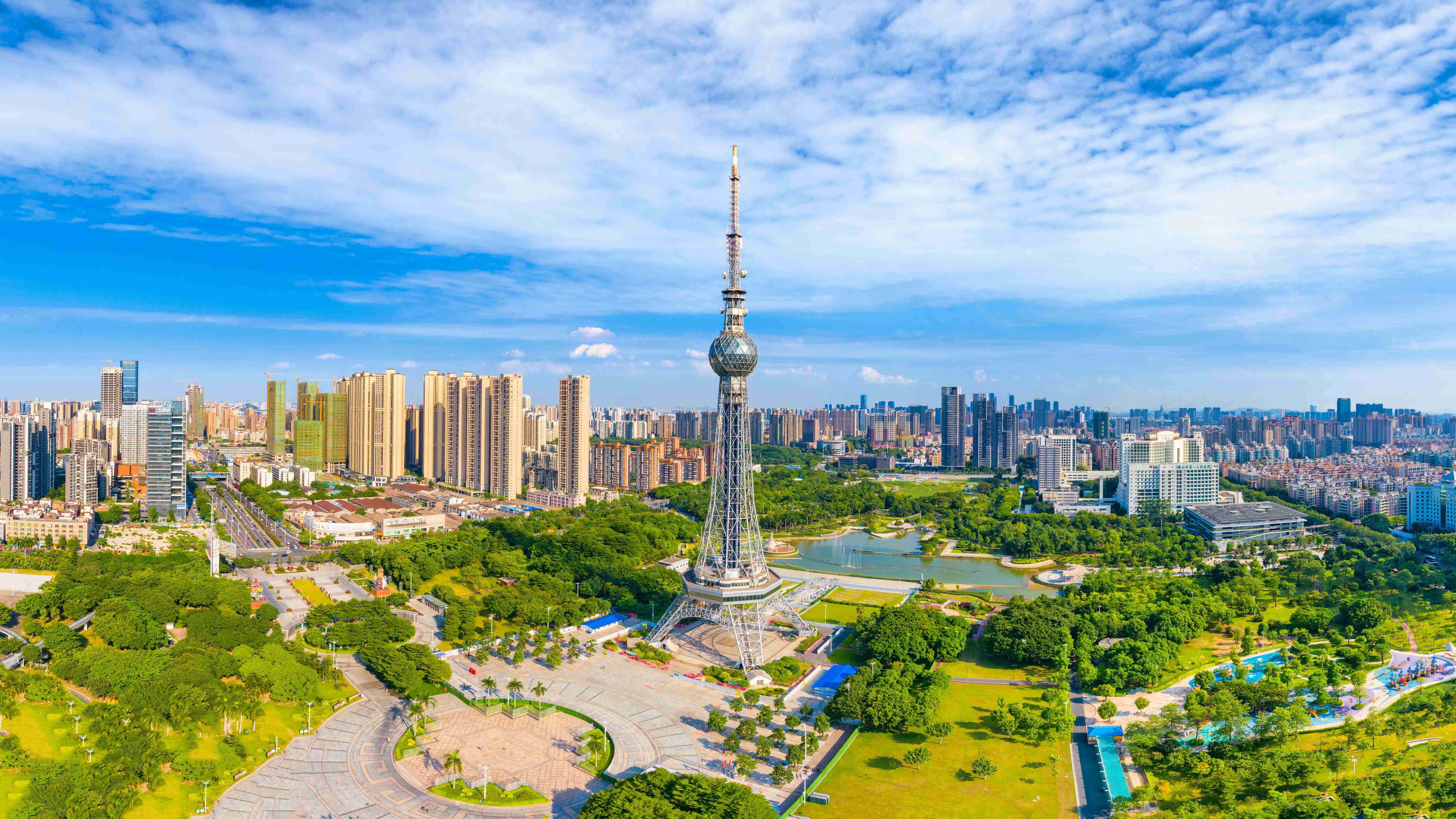 What is currently on the Foshan Kuihua Pudian Forum? (You can find hot local discussions and many useful Foshan city updates here)