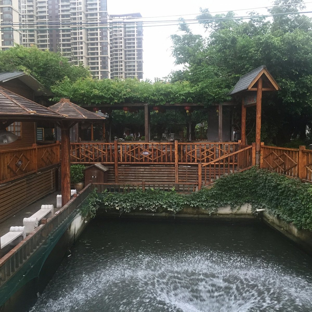 Why should you choose Zhongshan Imperial Springs International Spa Club? Learn why it is the best spa for total rejuvenation.