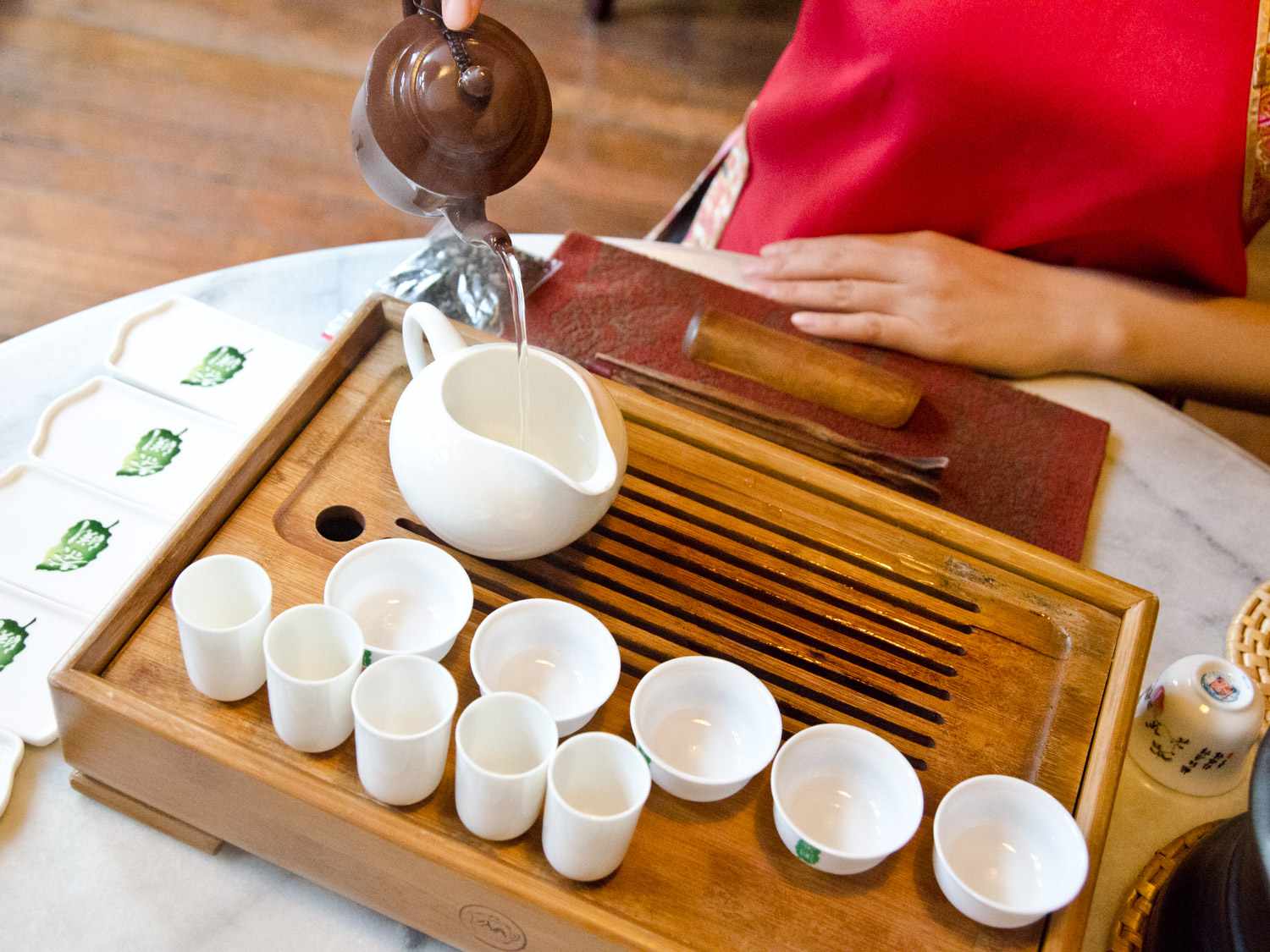 How to do Guangfo tea tasting q right? Easy steps to make your tea experience perfect.