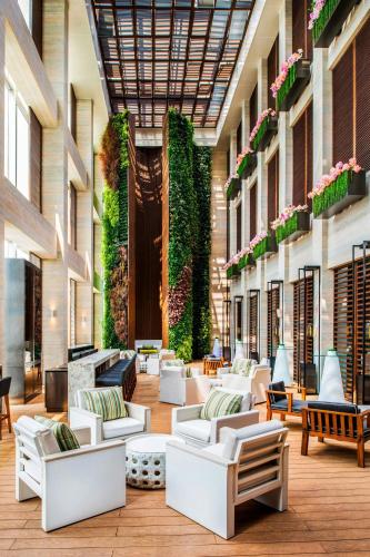 Where is the ultimate Guangzhou Water Clubs Summary? Get this complete list for all your unwinding needs quick!